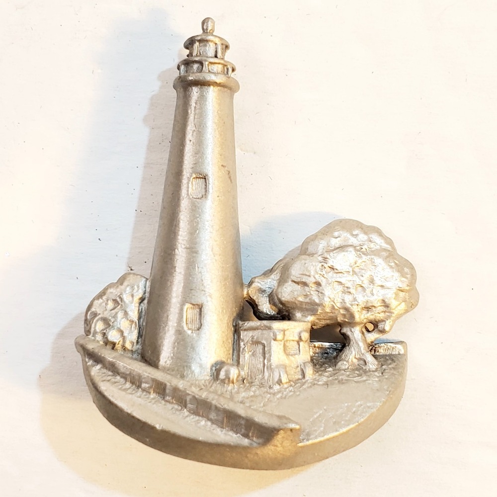 Vintage Ocracoke North Carolina Pewter Tone Metal Lighthouse Scene Brooch Pin